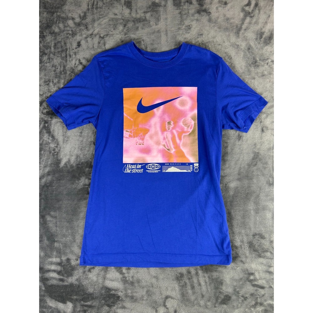 Nike Dri-Fit "Heat in the Street" Basketball Graphic T-Shirt Men's Small Blue‎